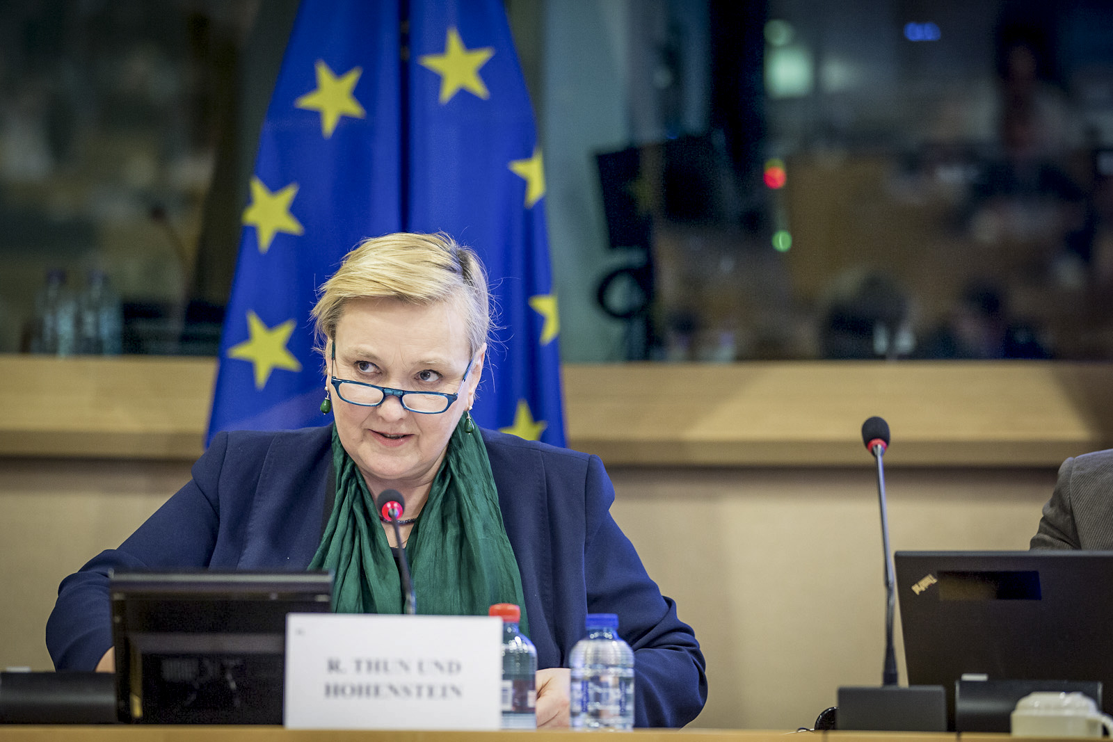 Róża Thun sprawozdawczynią opinii PE dotyczącej roamingu